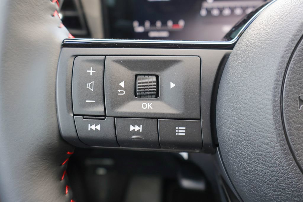 New 2026 Nissan Kicks SR image 11