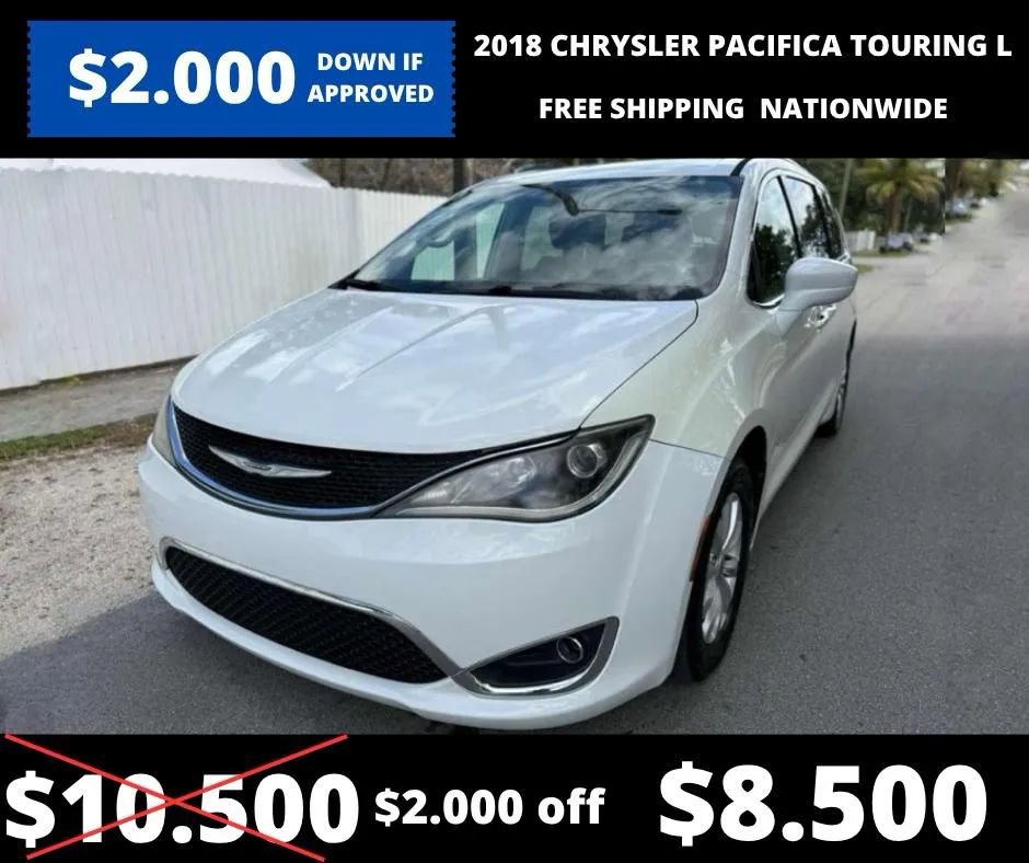 Used 2018 Chrysler Pacifica Touring-L FWD image 1
