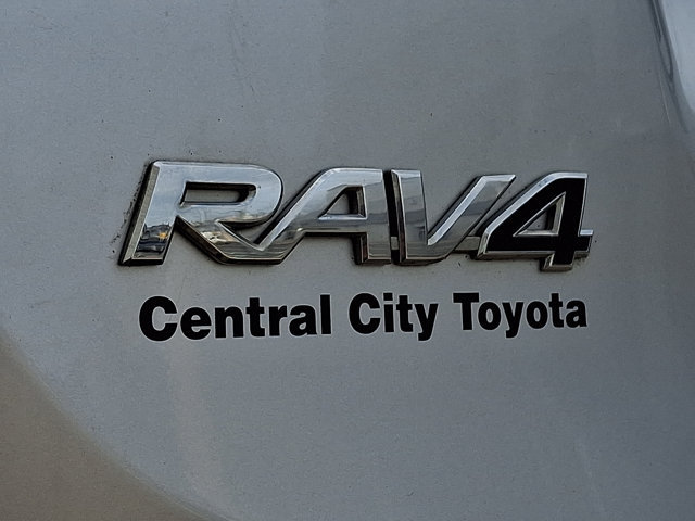 Used 2015 Toyota RAV4 XLE AWD/4WD image 29