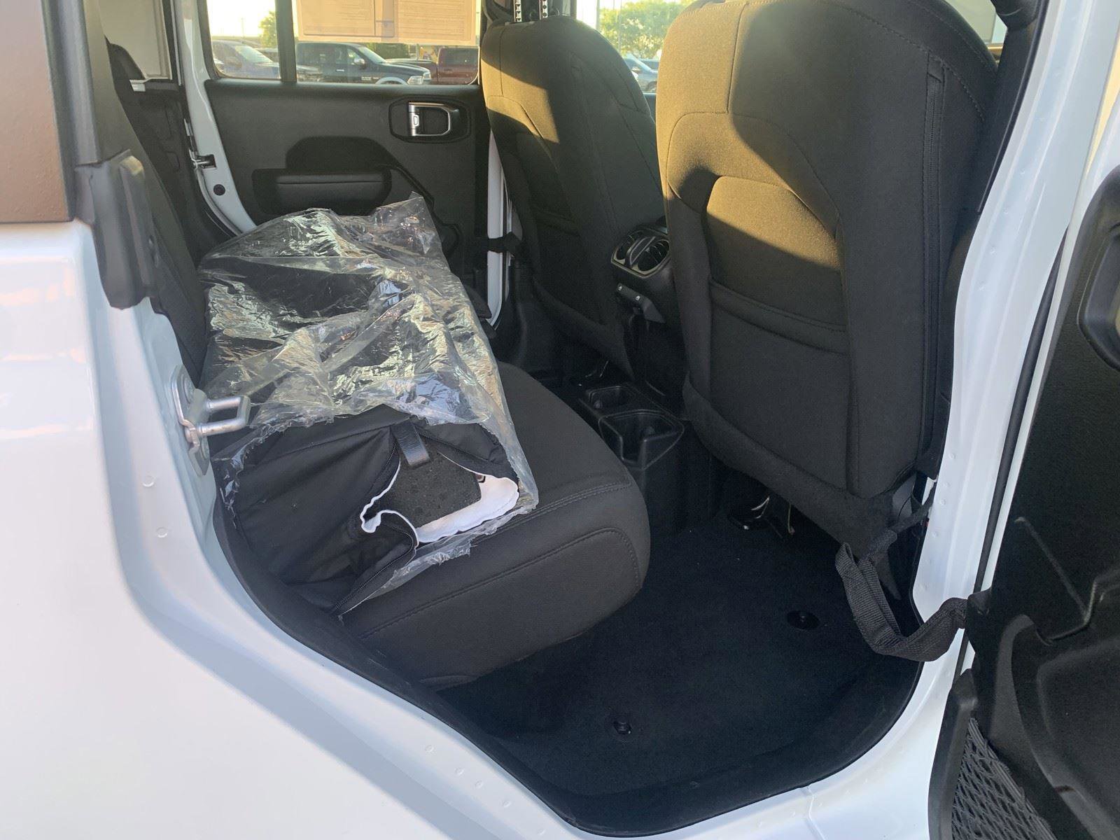 Used 2023 Jeep Gladiator Sport image 12