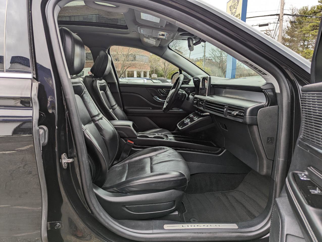 Used 2020 Lincoln Corsair AWD w/ Premium Package image 31