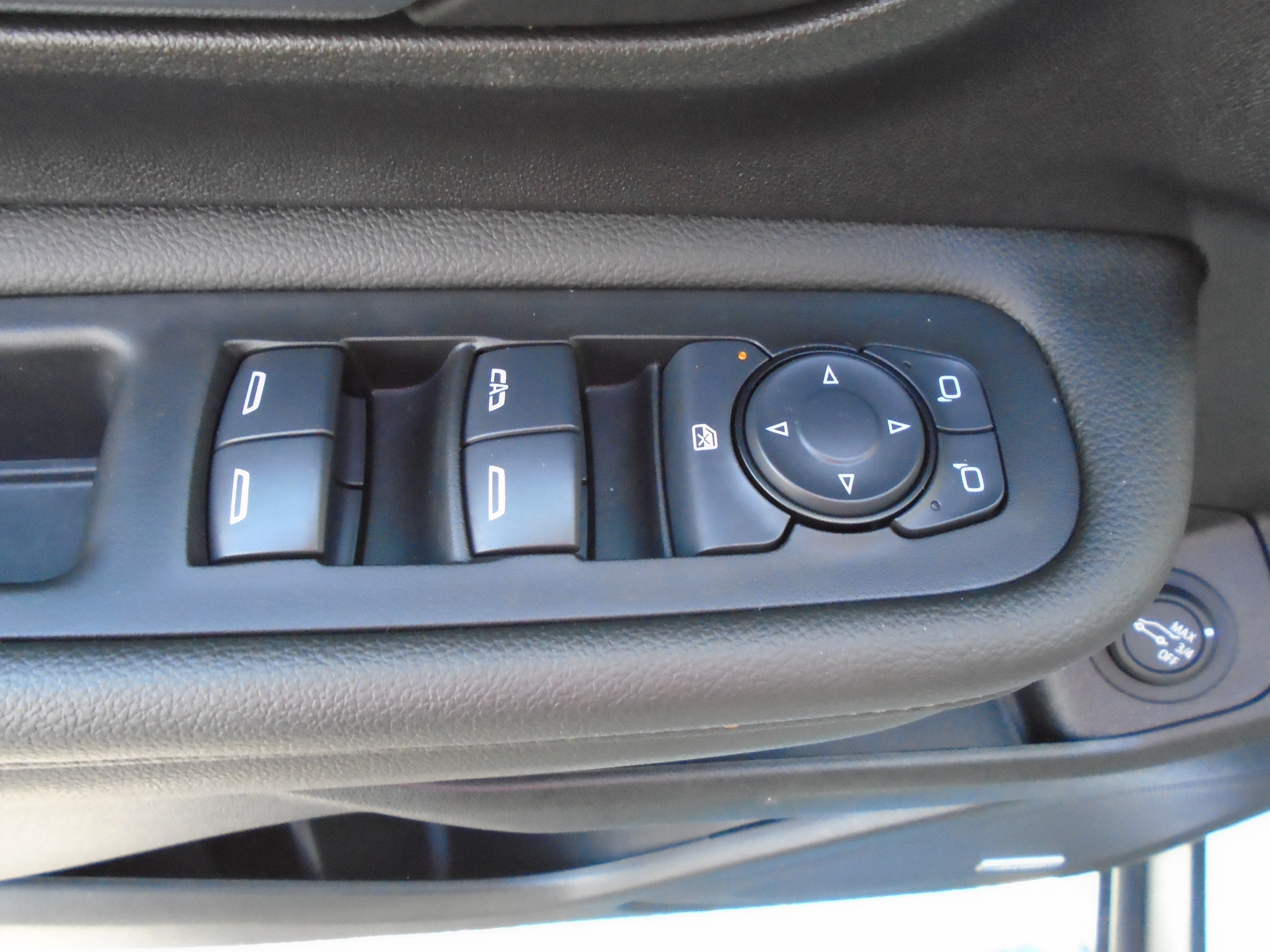 Certified 2024 GMC Terrain AT4 w/ Infotainment Package II AWD/4WD image 47