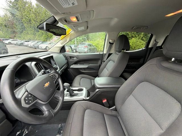 Used 2022 Chevrolet Colorado LT w/ Safety Package AWD/4WD image 10