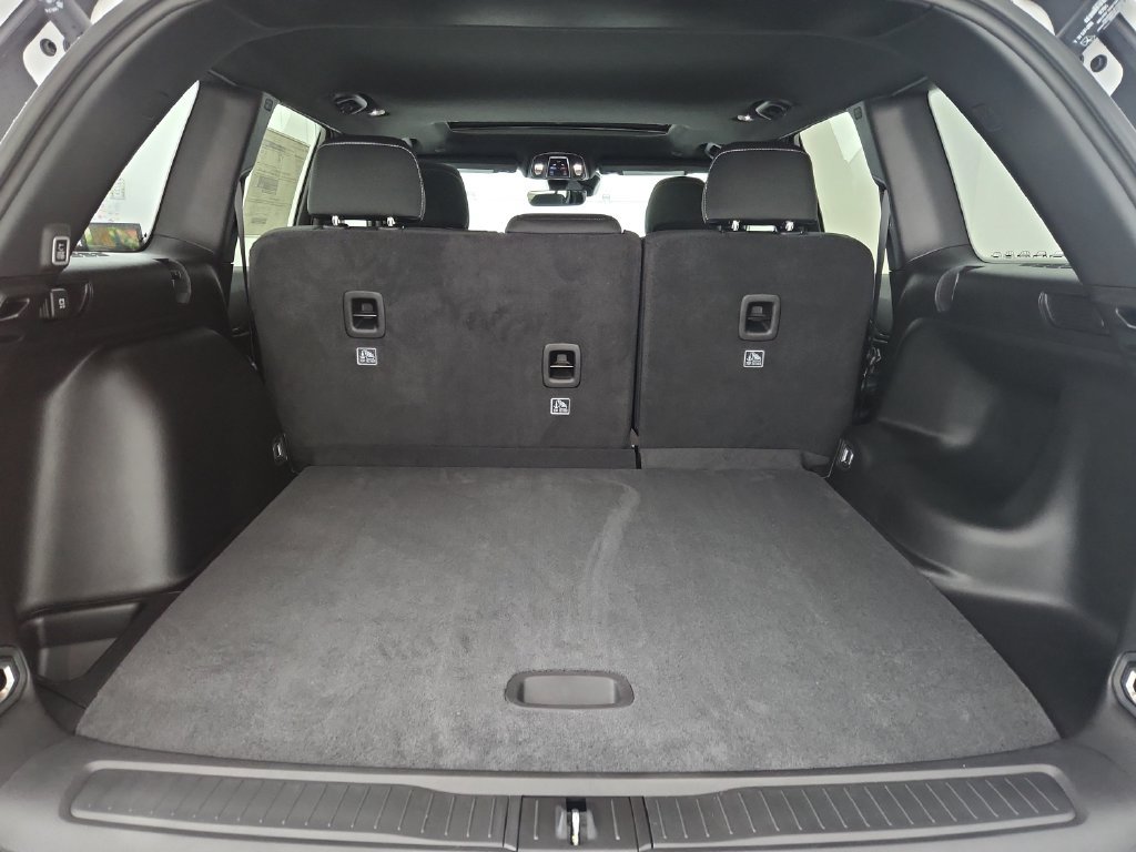New 2026 Jeep Grand Cherokee Laredo X AWD/4WD image 32