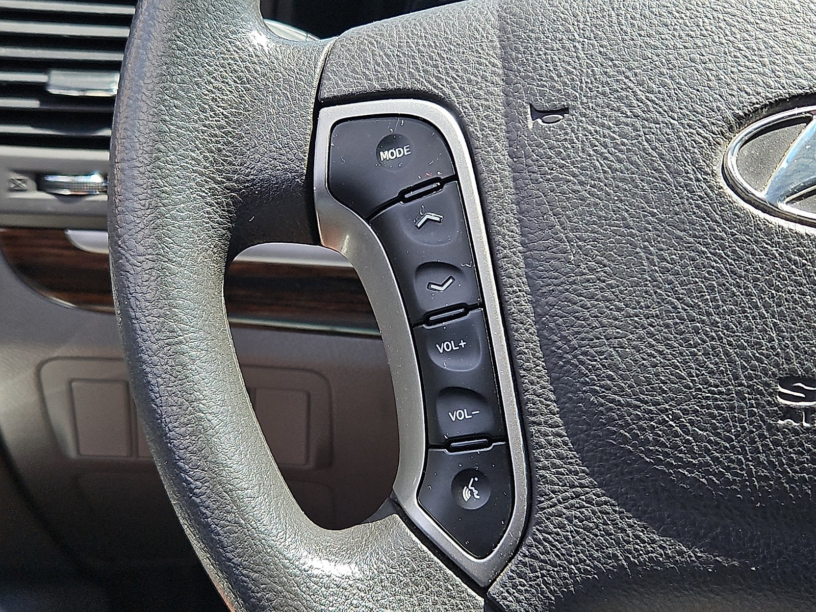 Used 2011 Hyundai Santa Fe GLS FWD image 20