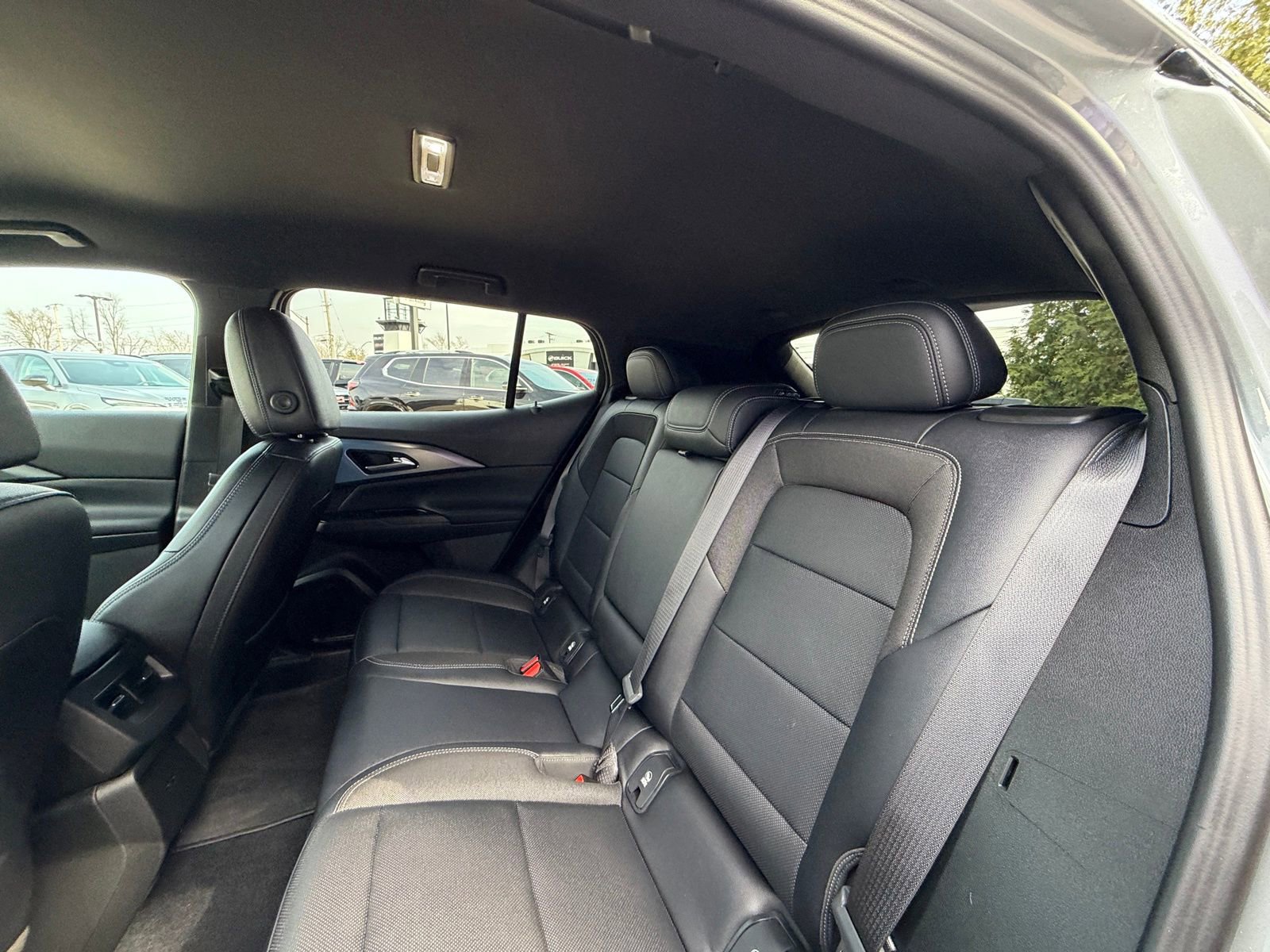 Used 2025 Chevrolet Equinox EV LT w/ Convenience Package FWD image 25