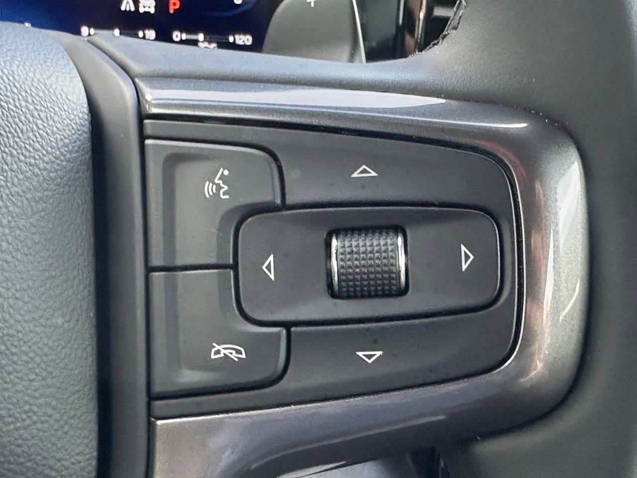 Used 2026 Chevrolet Silverado 1500 ZR2 w/ Dark Appearance Package image 26