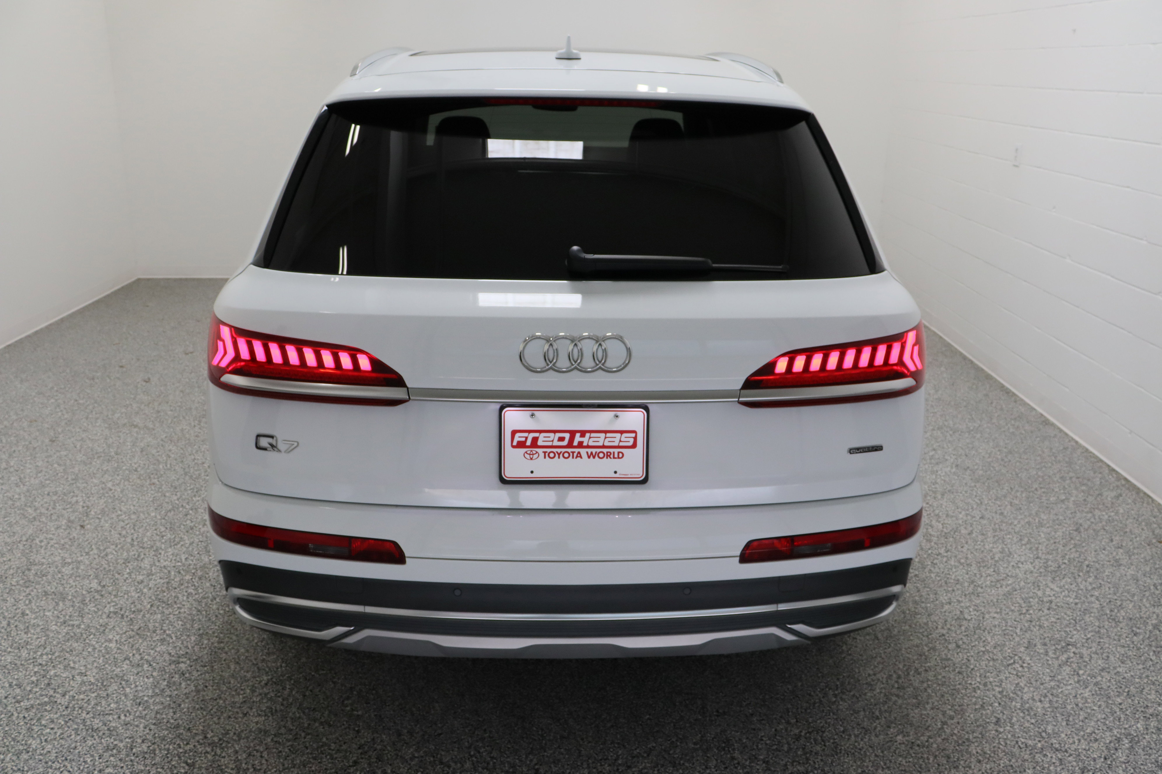 Used 2022 Audi Q7 3.0T Premium Plus image 8