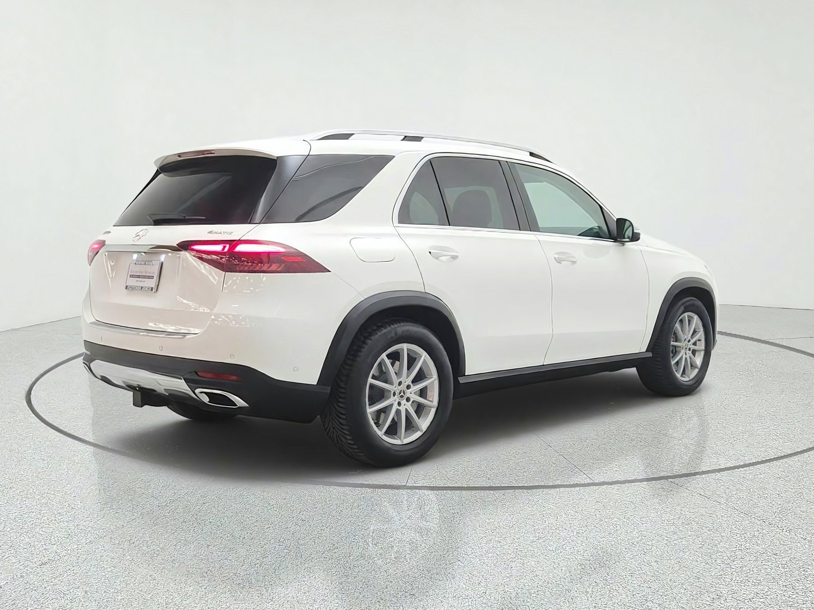 Used 2024 Mercedes-Benz GLE 450 4MATIC image 5