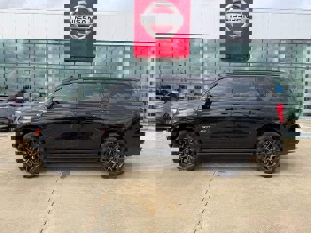 Used 2024 GMC Yukon AT4 w/ AT4 Premium Plus Package image 2