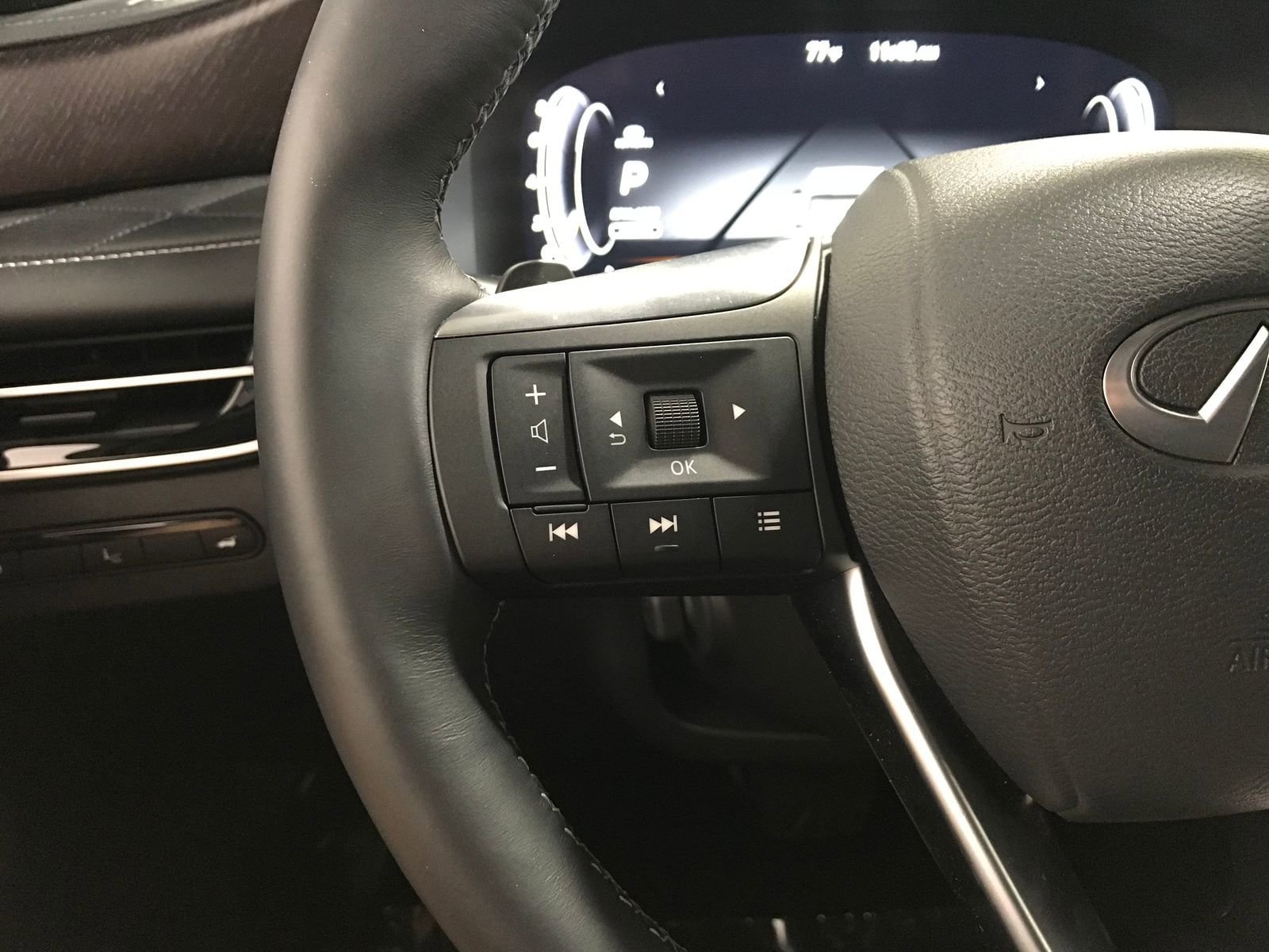 Used 2025 INFINITI QX60 Autograph w/ Cargo Package AWD/4WD image 19