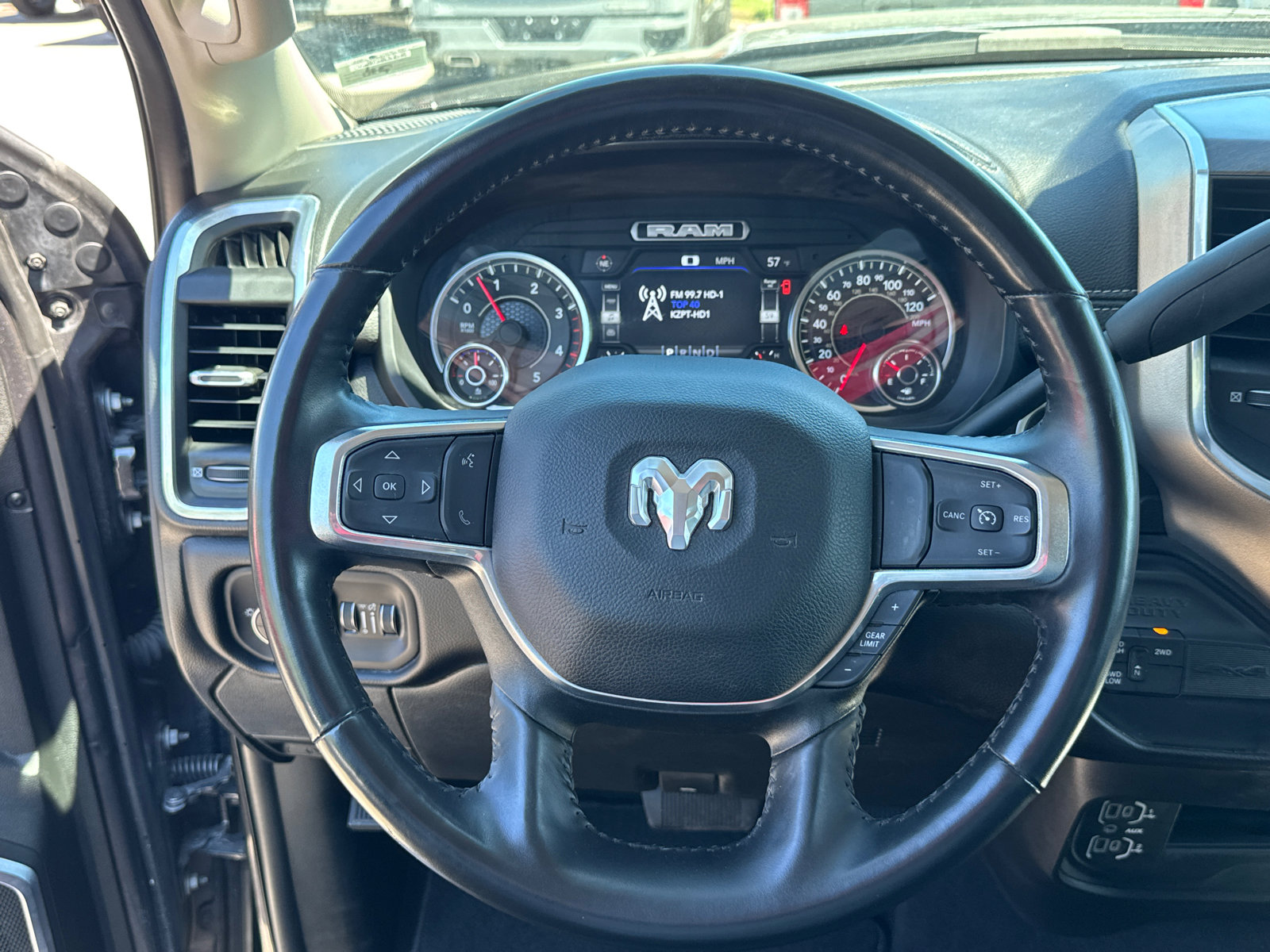 Used 2024 RAM 2500 Laramie AWD/4WD image 16