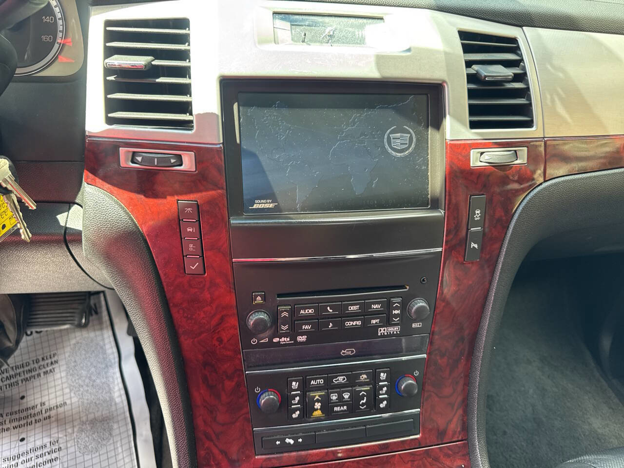 Used 2012 Cadillac Escalade Luxury image 26