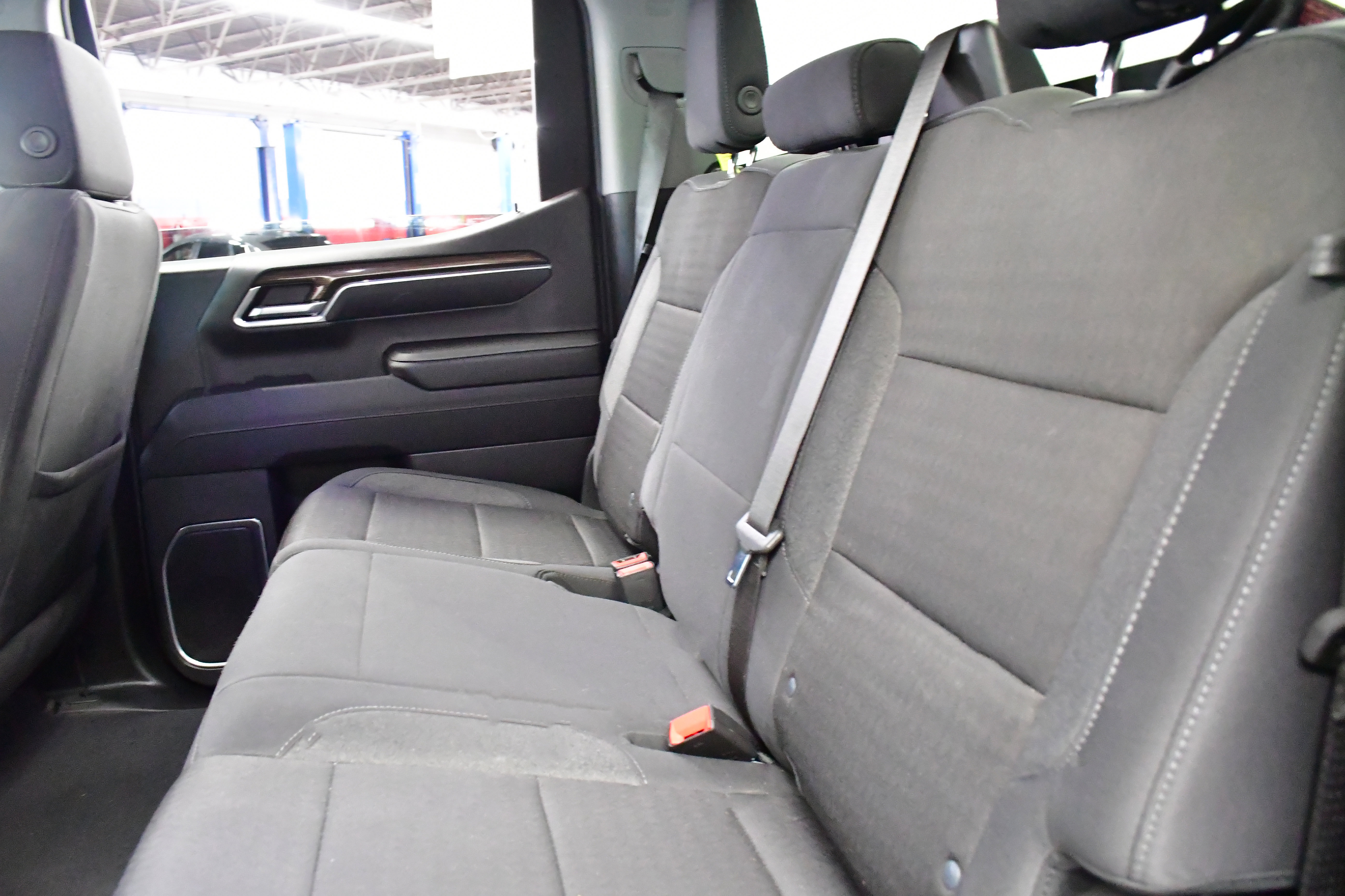 Used 2024 Chevrolet Silverado 1500 LT AWD/4WD image 10