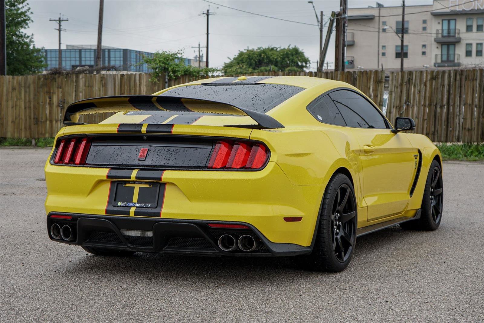 Certified 2017 Ford Mustang Shelby GT350R w/ GT350R Equipment Group 920A RWD image 5