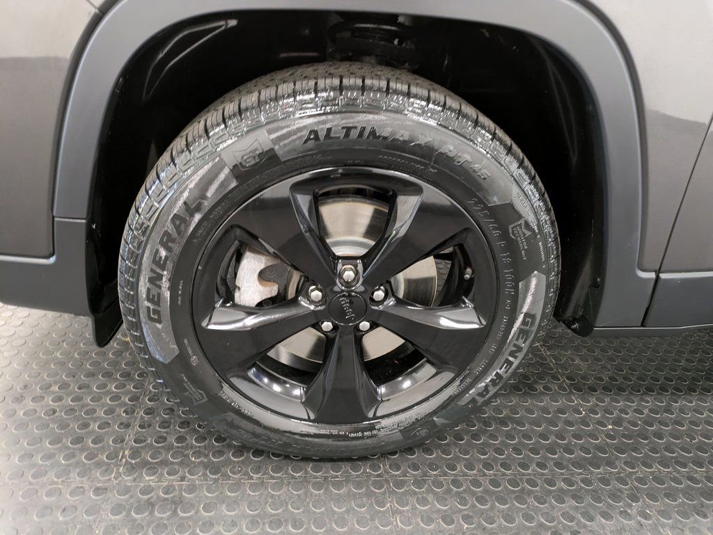 Used 2019 Jeep Cherokee Latitude Plus image 7