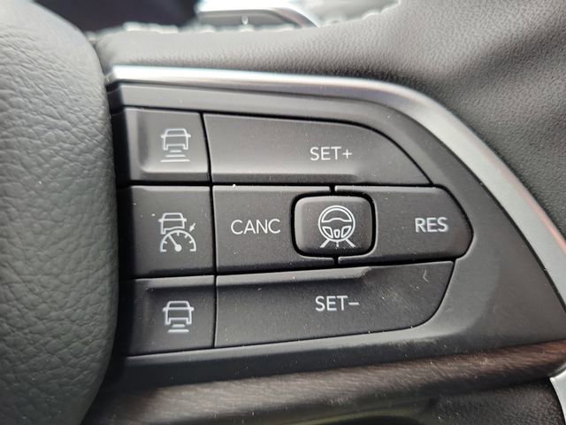 Used 2026 Jeep Grand Cherokee Limited image 18