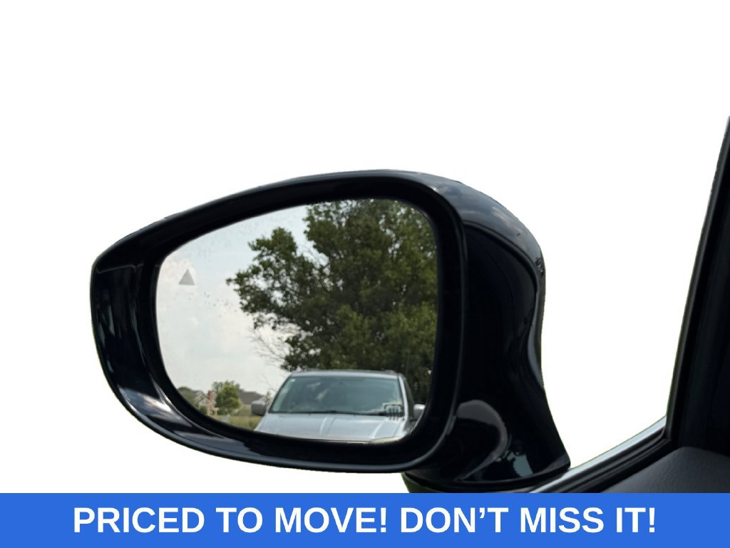 Used 2025 Chrysler Pacifica Select FWD image 20