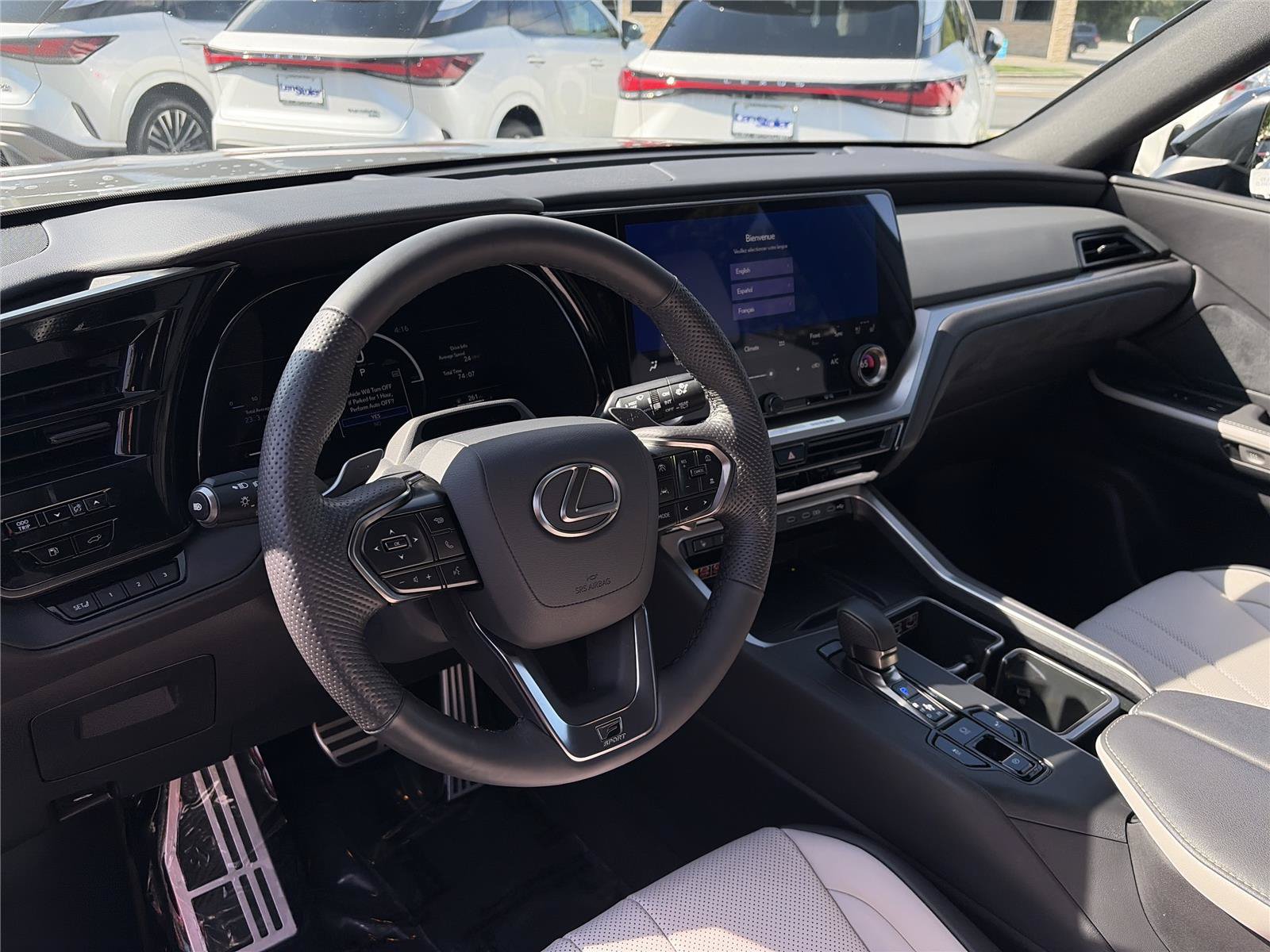 Certified 2025 Lexus TX 500h AWD w/ Technology Package image 17