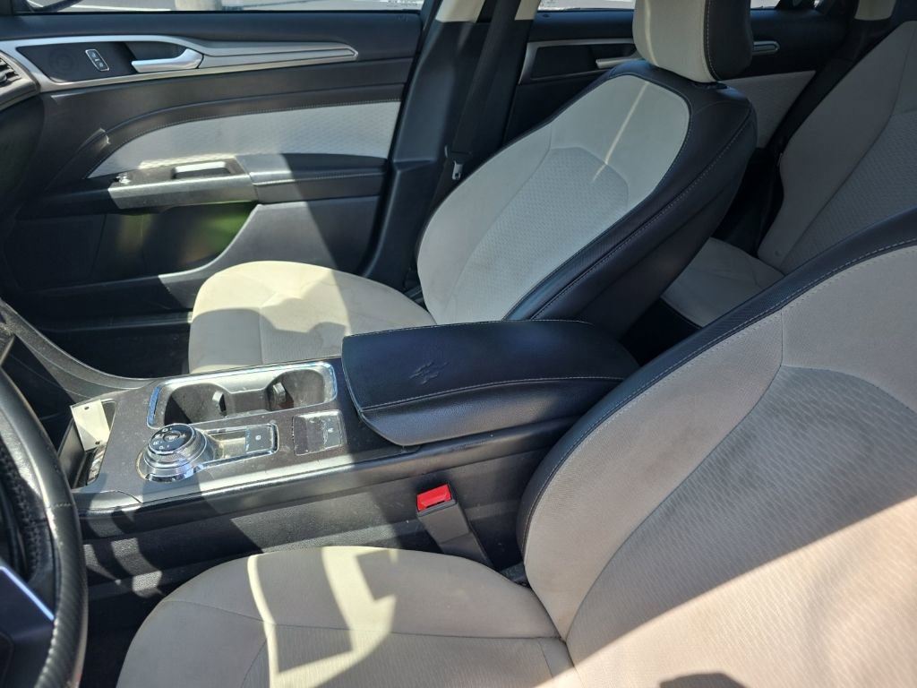 Used 2019 Ford Fusion SE w/ Equipment Group 151A image 13