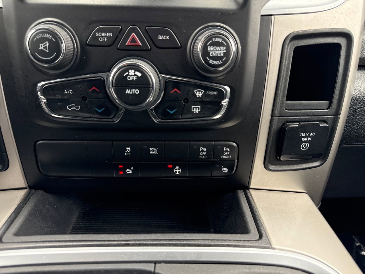 Used 2017 RAM 1500 Big Horn image 23
