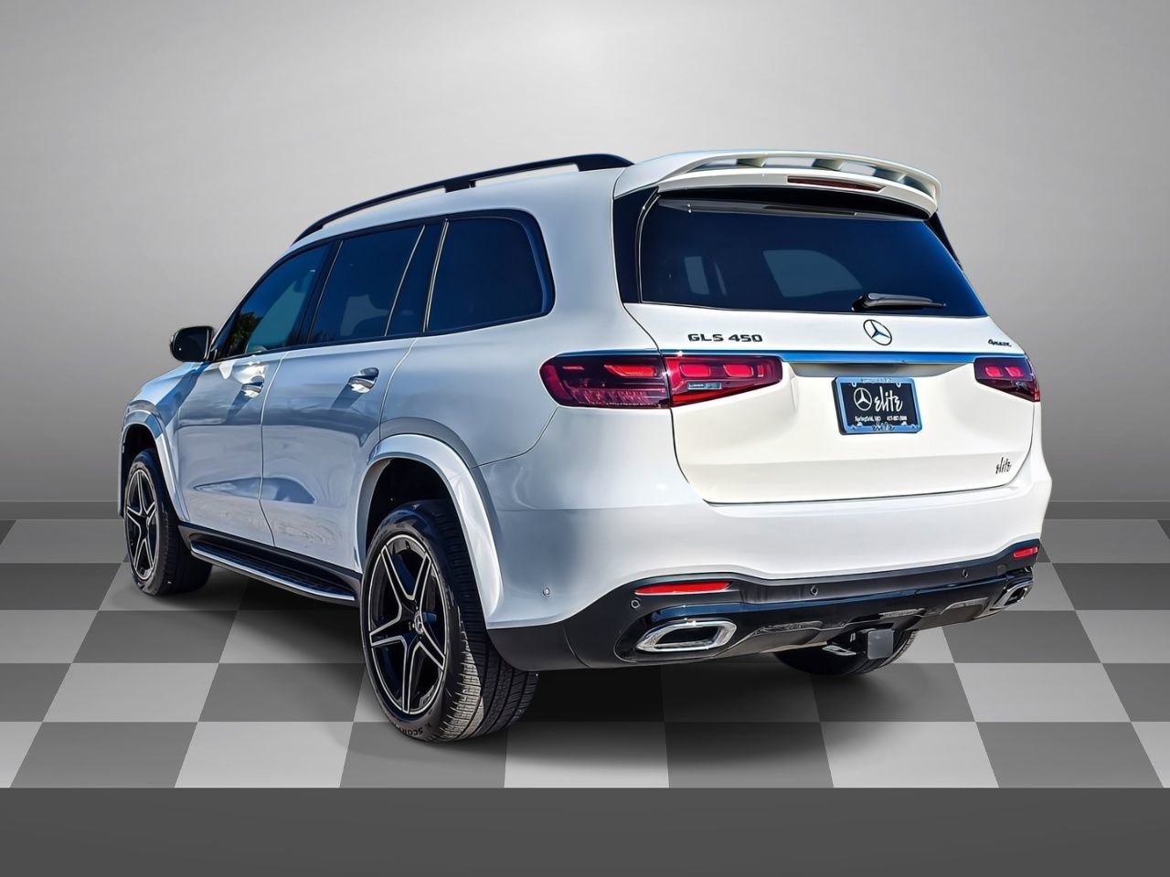 Used 2024 Mercedes-Benz GLS 450 4MATIC image 4