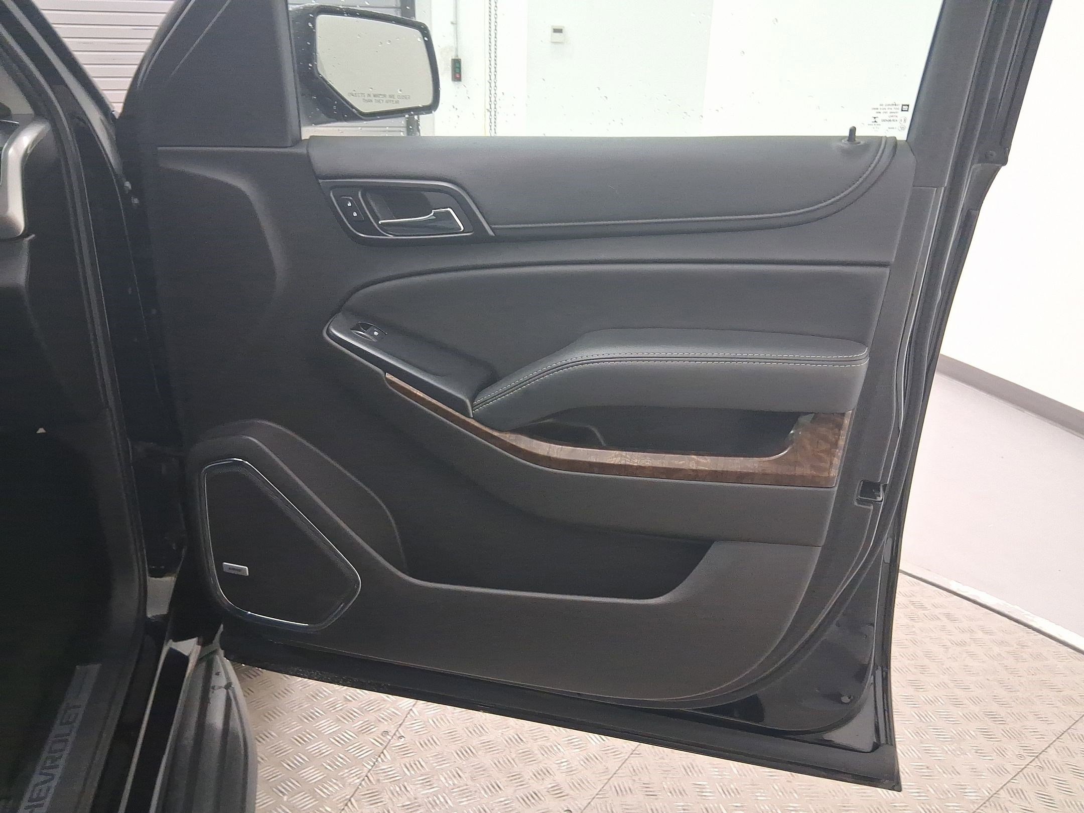 Used 2017 Chevrolet Tahoe LT image 32