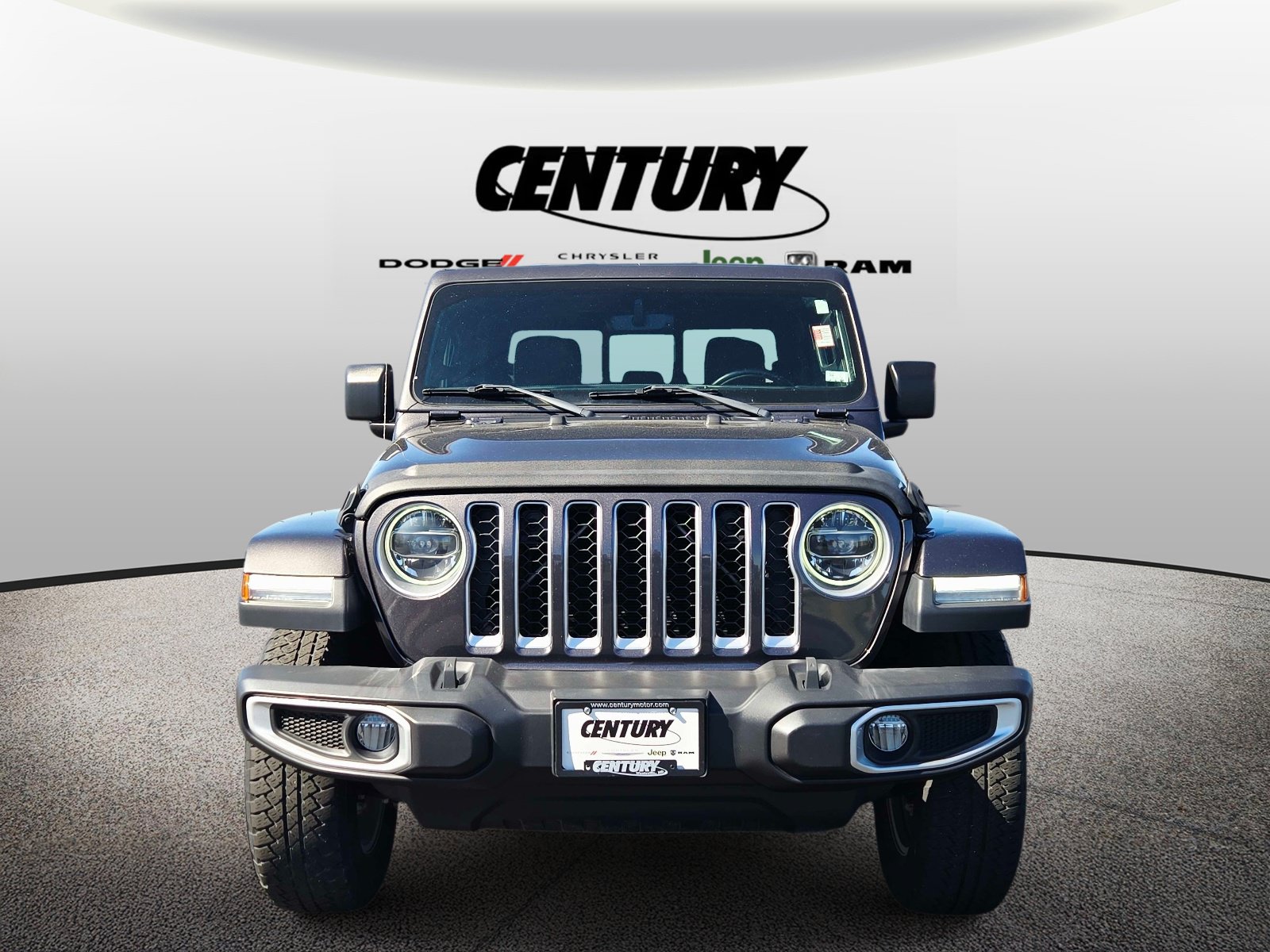 Used 2020 Jeep Gladiator Overland w/ Popular Equipment Package AWD/4WD image 9