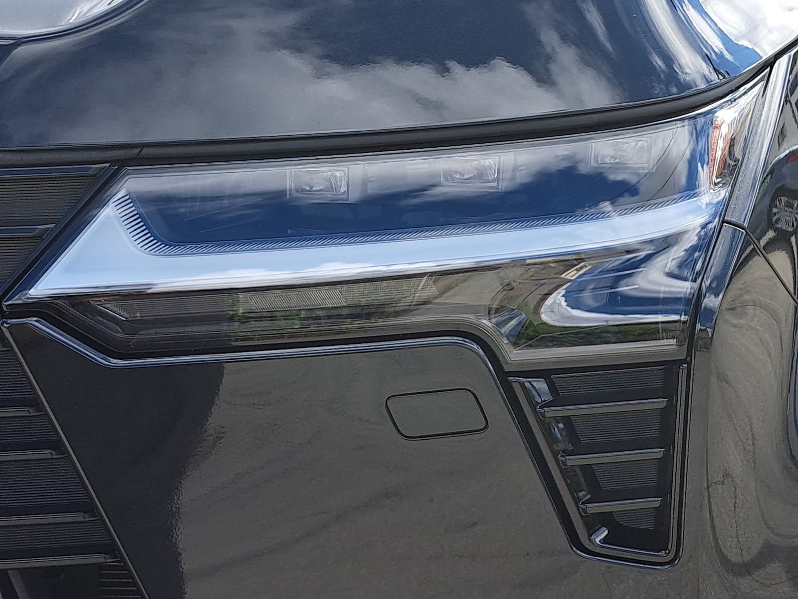 Used 2025 Lexus GX 550 w/ Accessory Package (32) AWD/4WD image 35