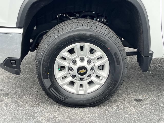 Used 2025 Chevrolet Silverado 2500 LT w/ Safety Package AWD/4WD image 11