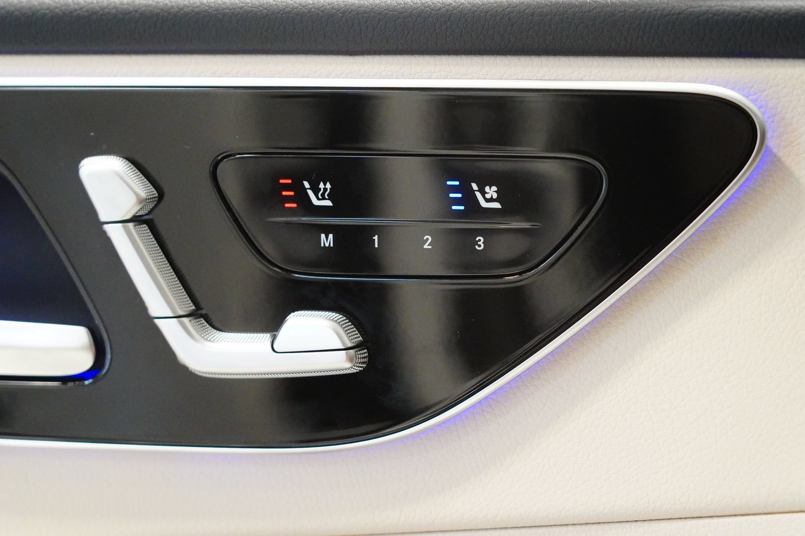 New 2026 Mercedes-Benz C 300 4MATIC Sedan image 29