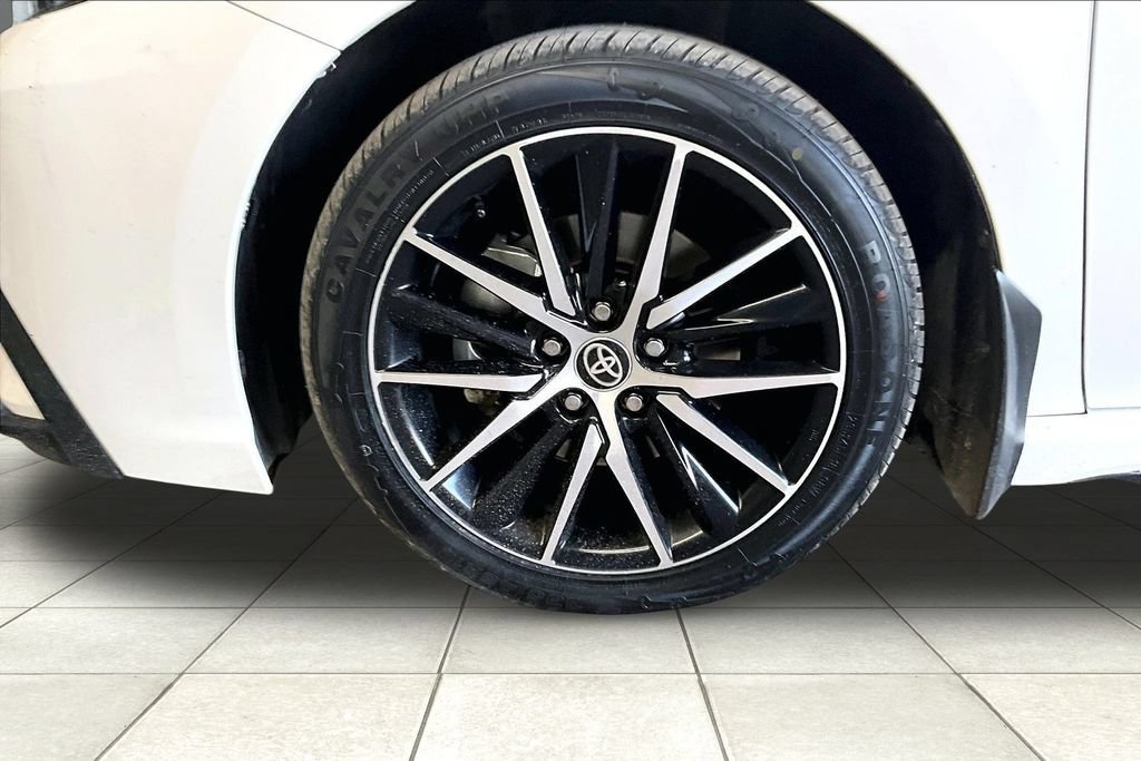 Used 2023 Toyota Camry SE FWD image 8