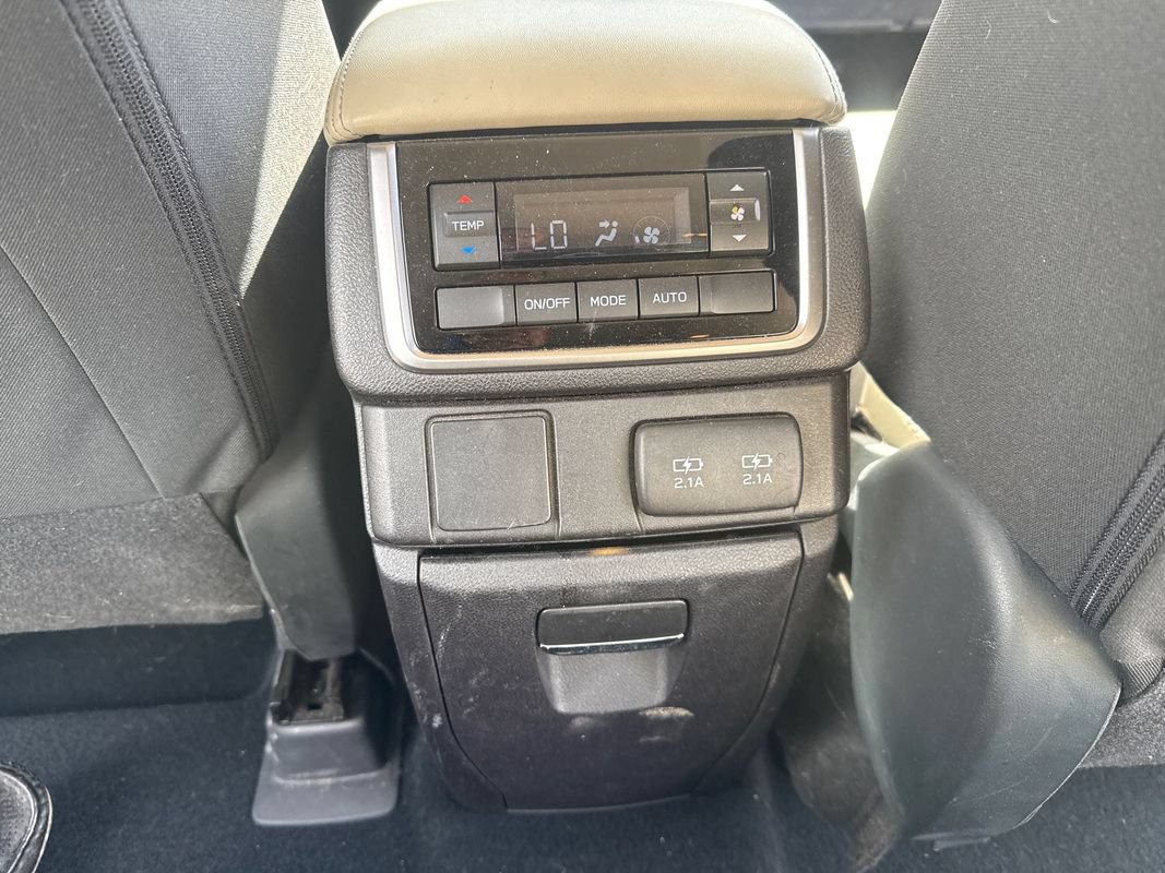 Used 2019 Subaru Ascent Premium AWD/4WD image 10