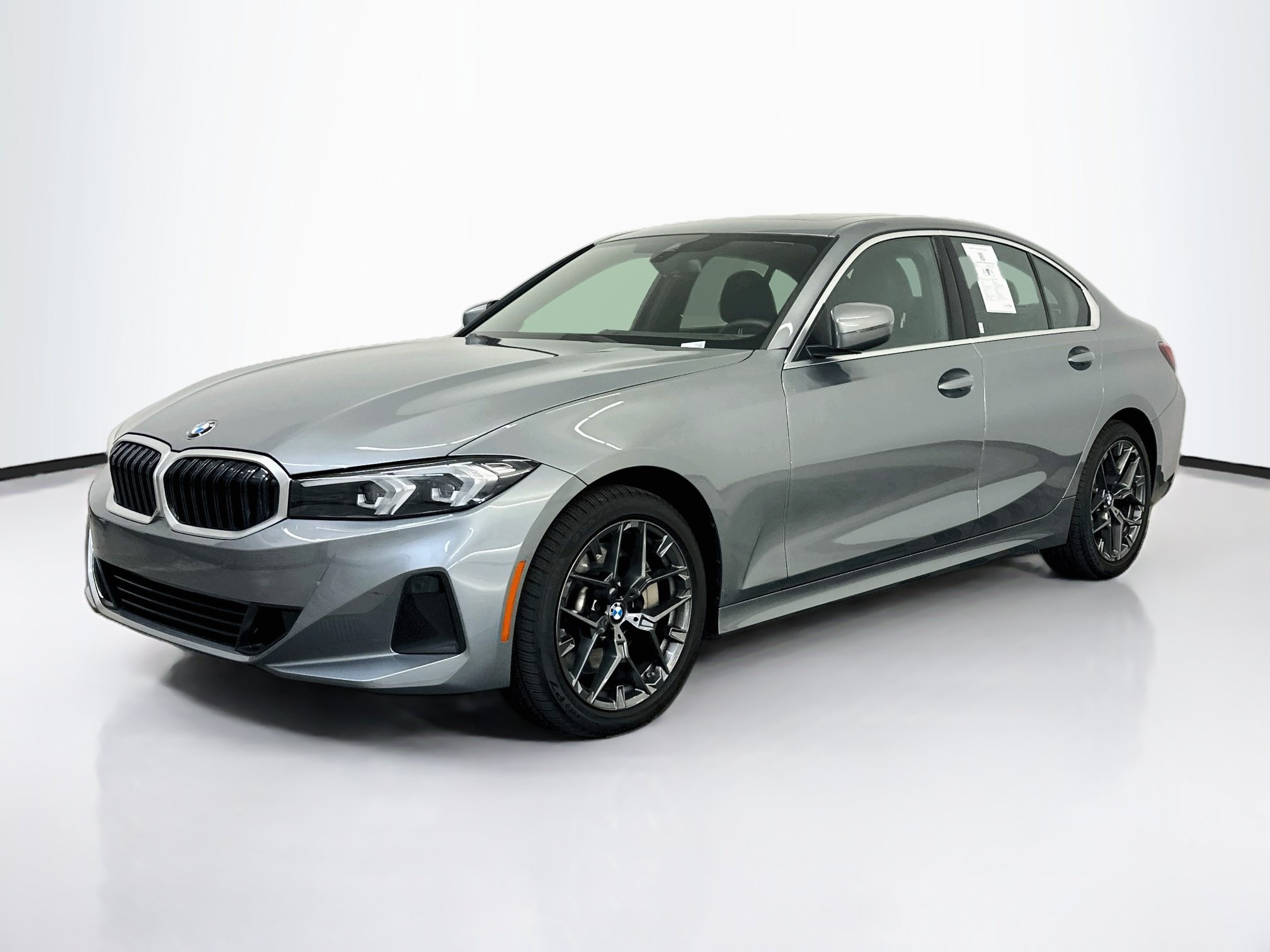 Used 2026 BMW 330i xDrive Sedan AWD/4WD image 3