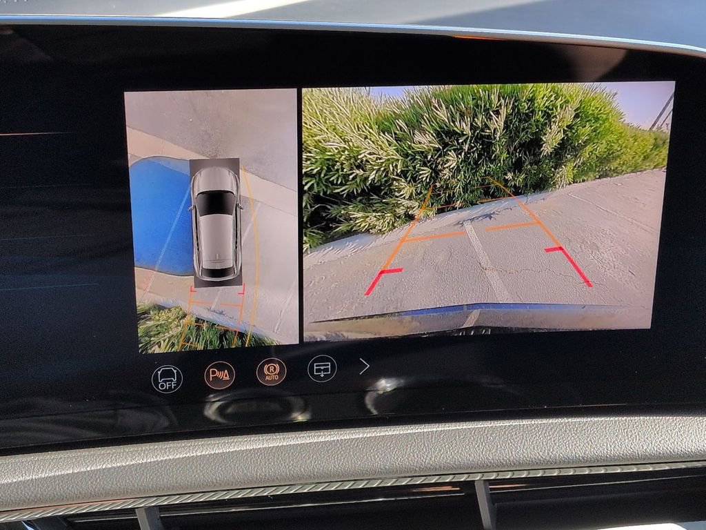 Certified 2026 Cadillac Optiq Sport 2 w/ LPO, Floor Liner Package image 17