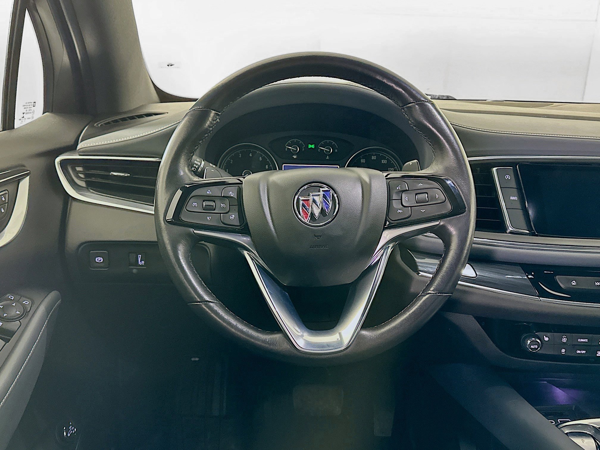 Used 2023 Buick Enclave Essence w/ Experience Buick Package image 18