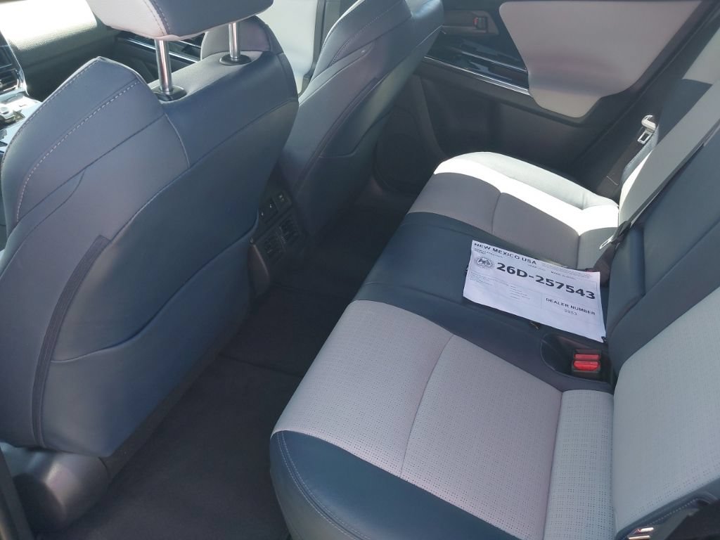 Used 2023 Subaru Solterra AWD image 6