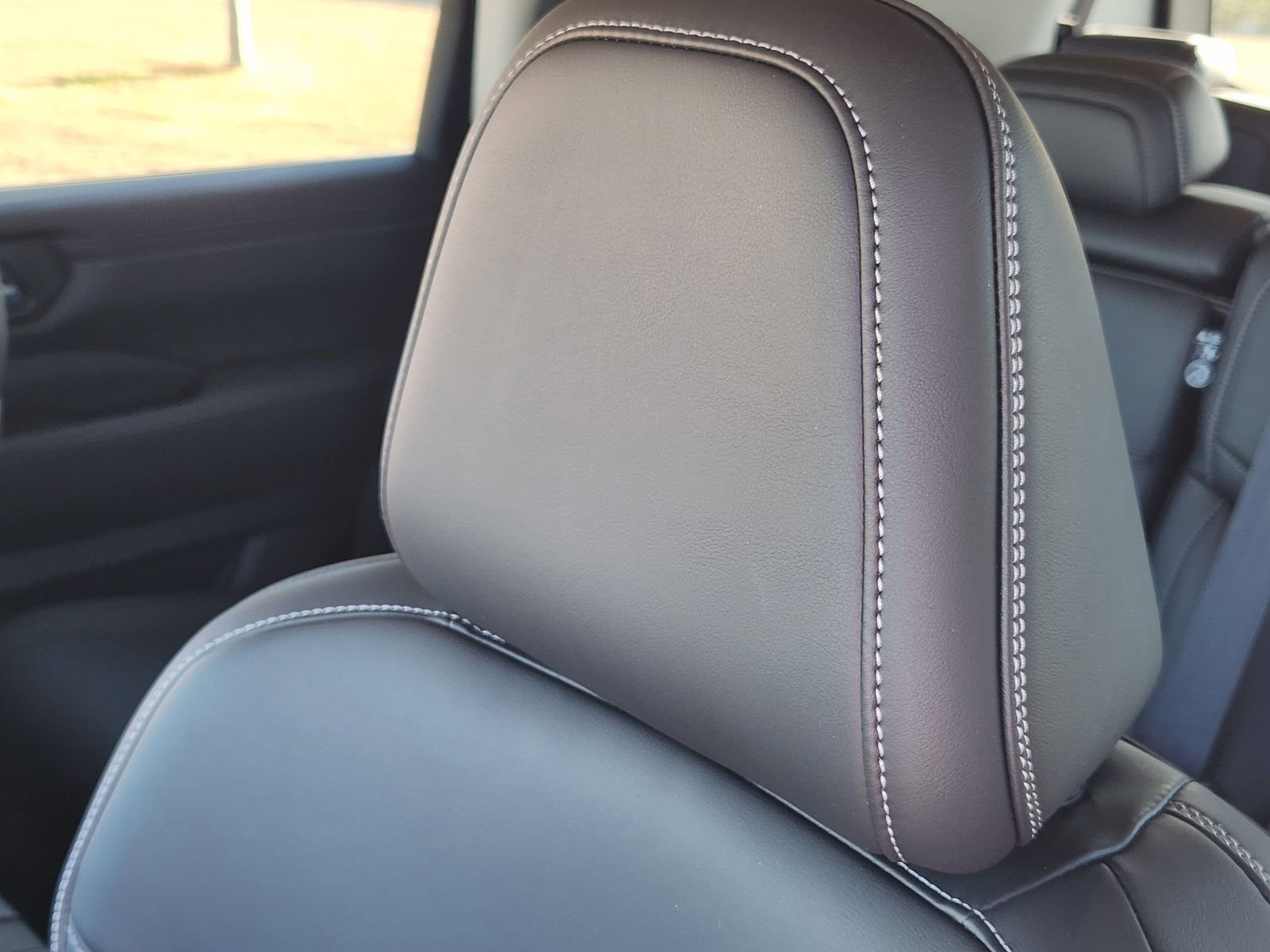 New 2026 Nissan Armada SV image 14