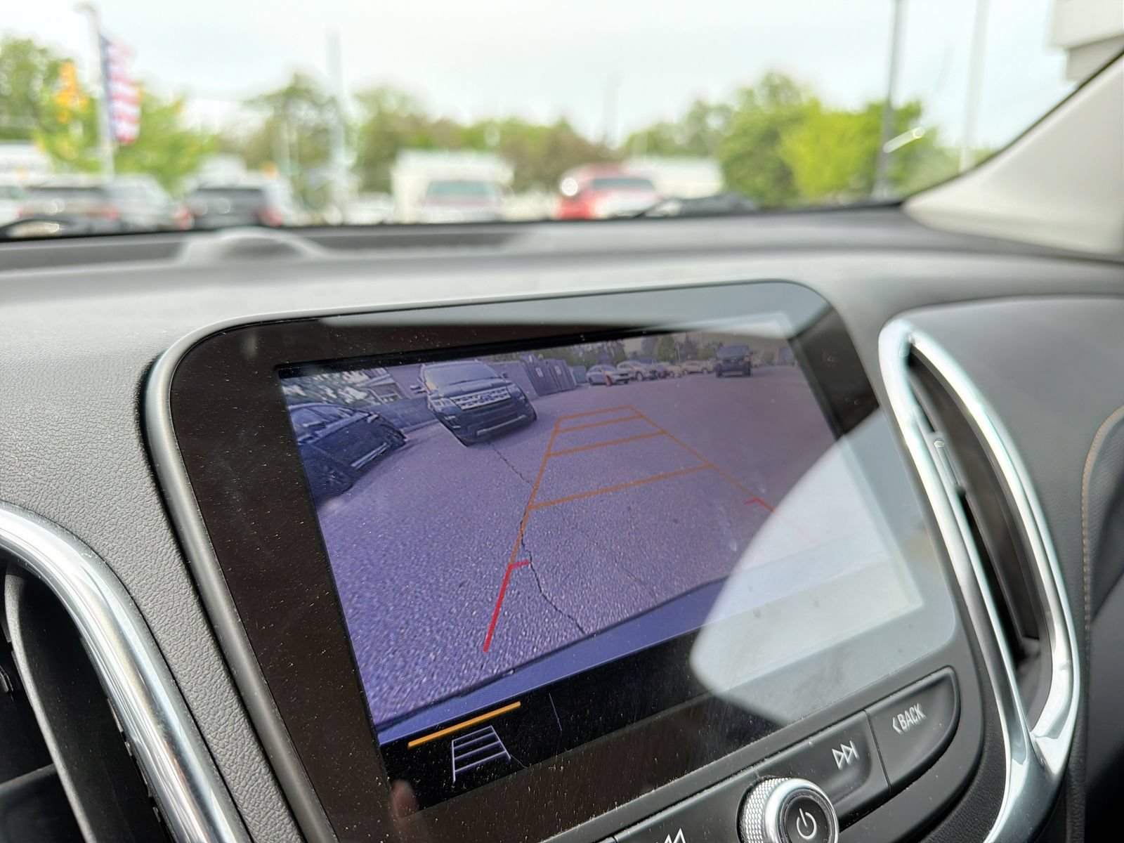 Used 2019 Chevrolet Equinox Premier FWD image 31
