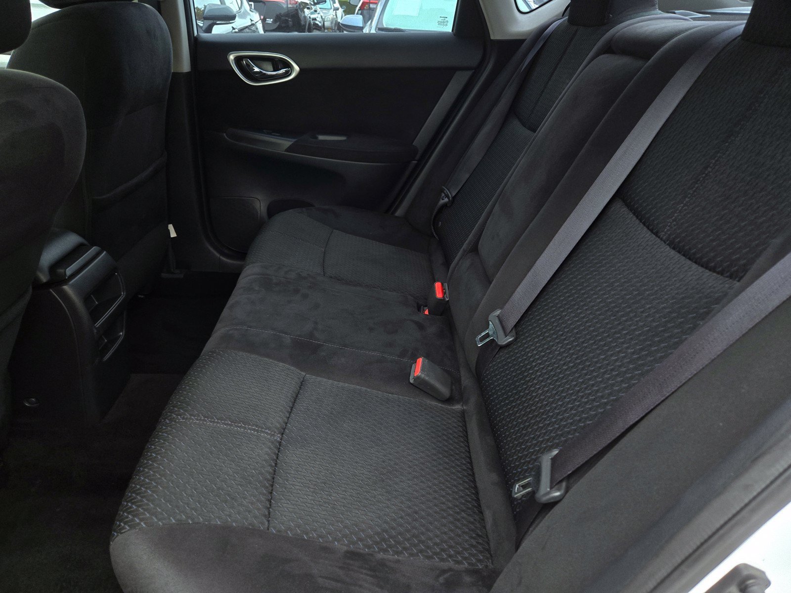 Used 2015 Nissan Sentra FWD image 10