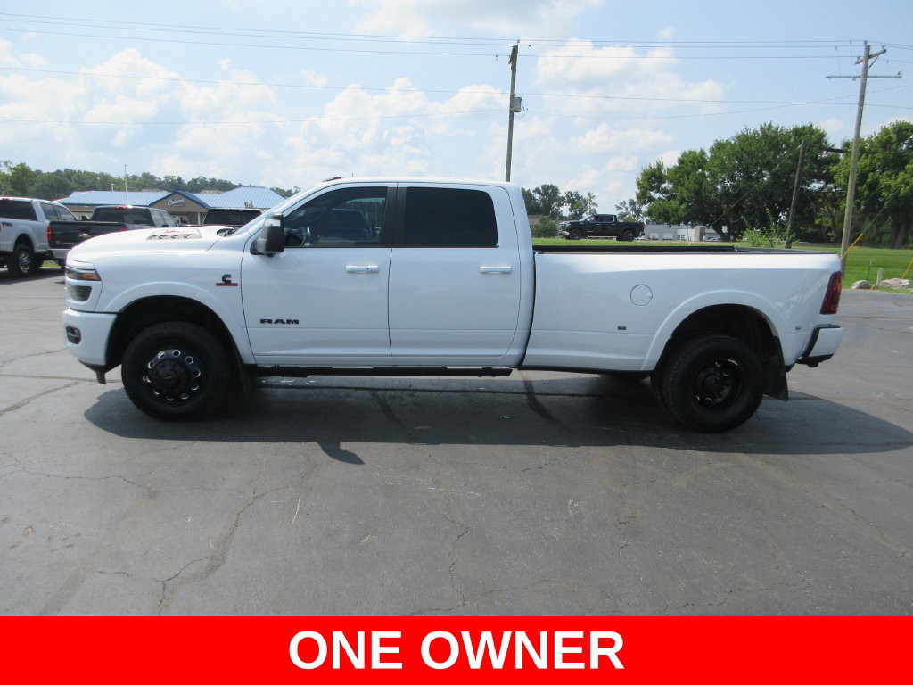Used 2025 RAM 3500 Limited AWD/4WD image 12