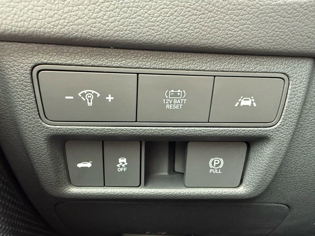 Used 2022 Hyundai Sonata Limited image 28