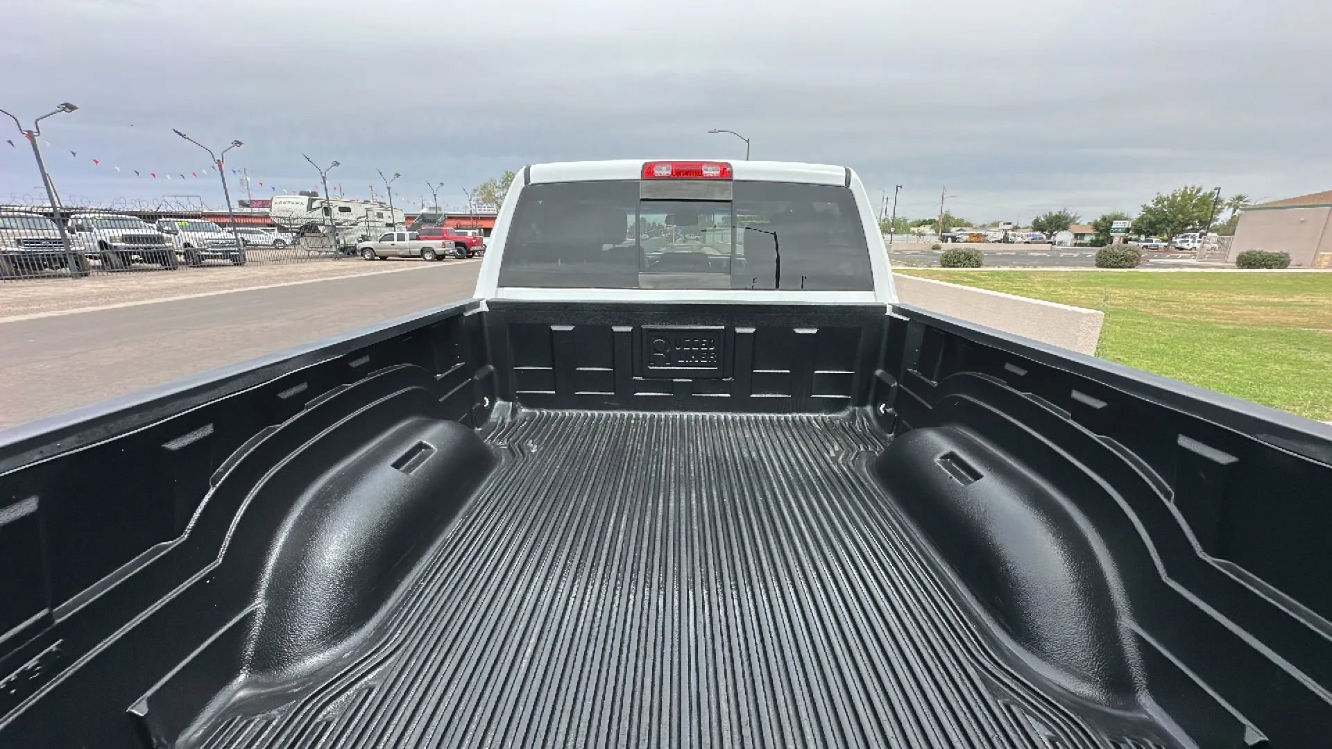Used 2017 RAM 2500 Laramie AWD/4WD image 4