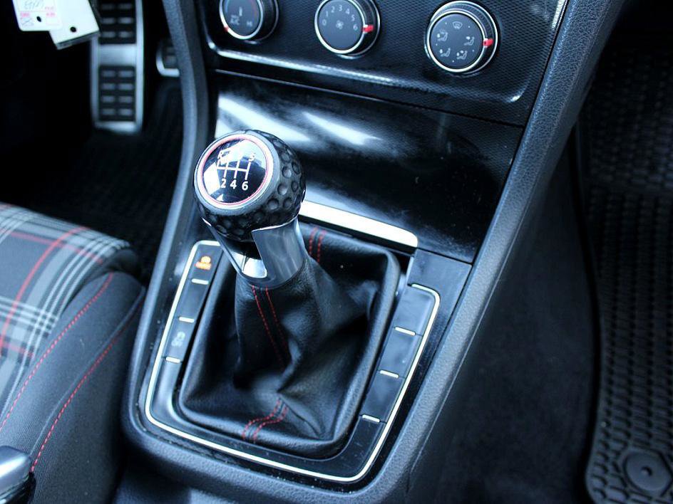 Used 2017 Volkswagen GTI Sport image 24