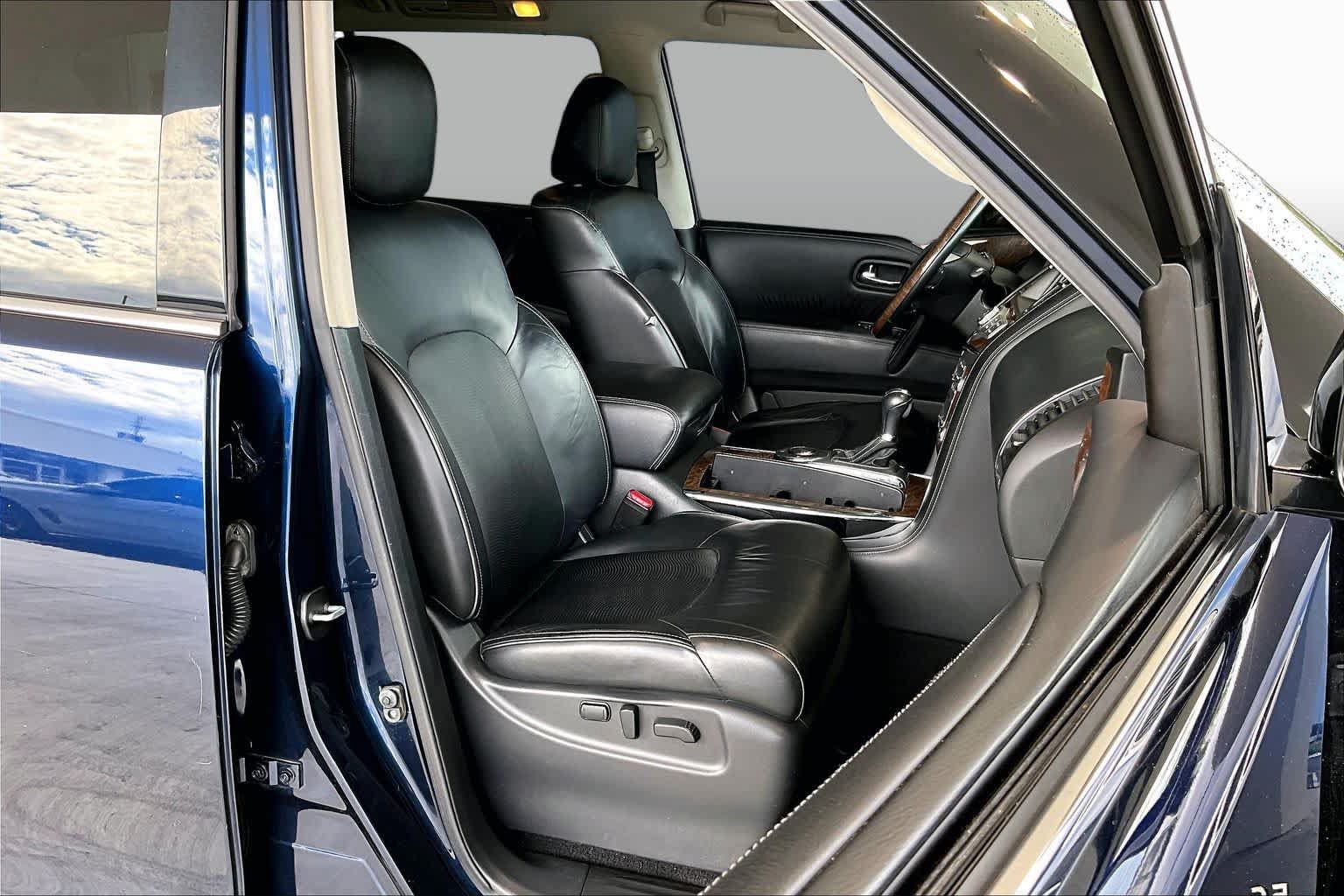 Used 2017 INFINITI QX80 2WD w/ Driver Assistance Package image 8