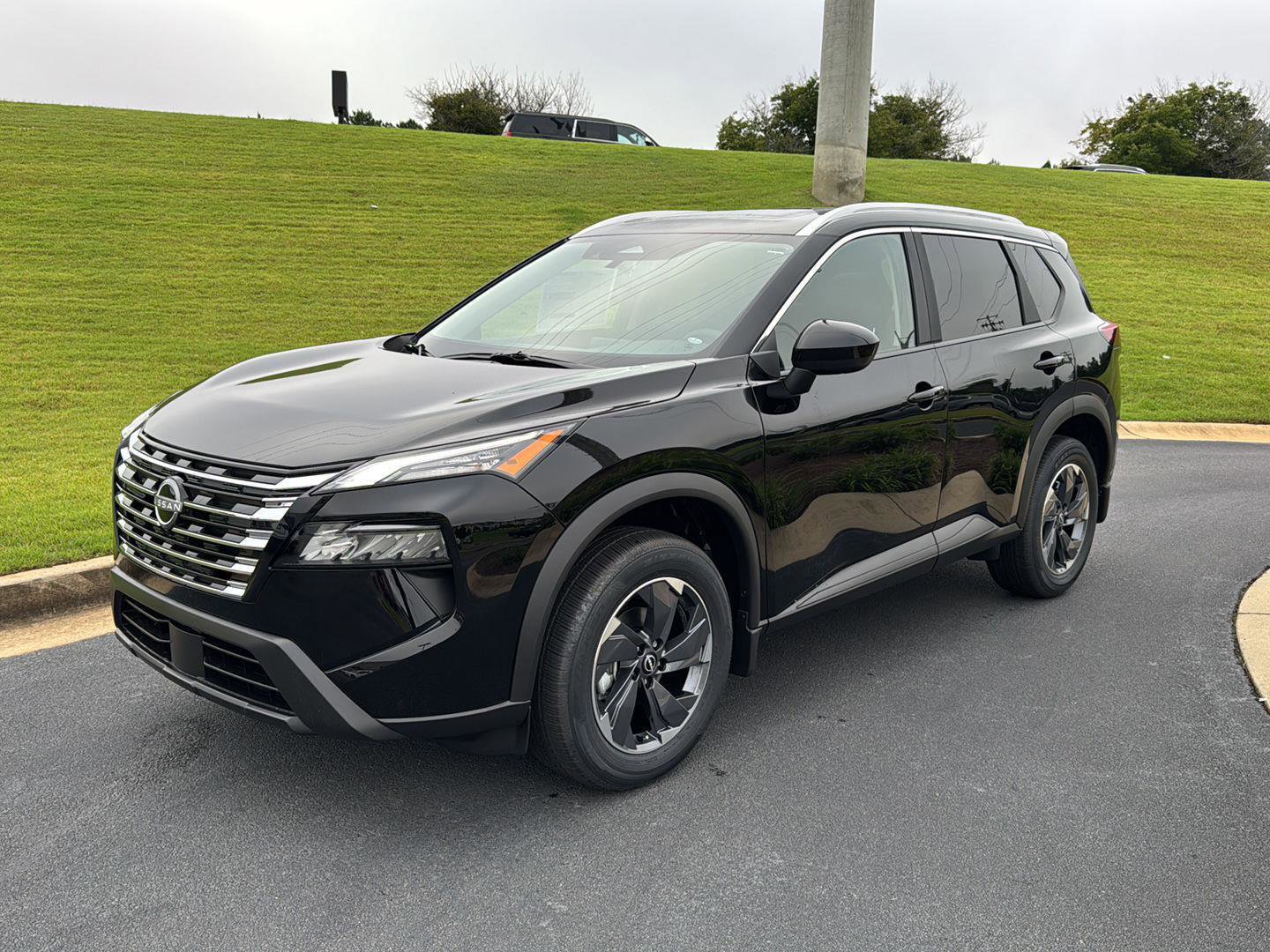 New 2026 Nissan Rogue SV