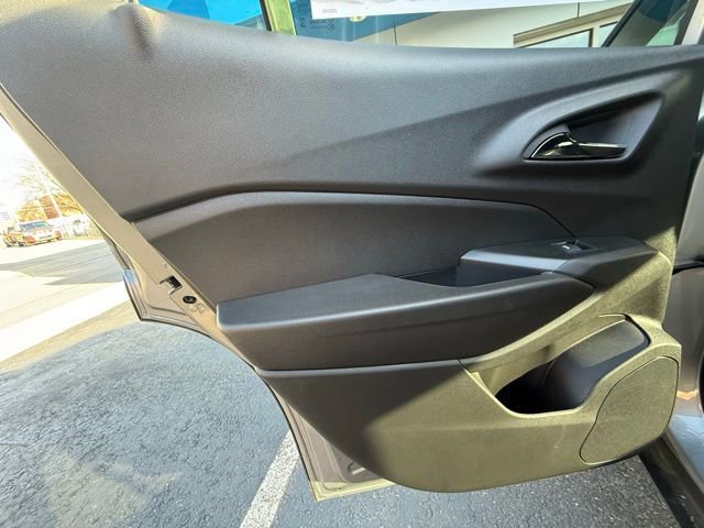 New 2026 Chevrolet Trax RS w/ Sunroof Package image 15