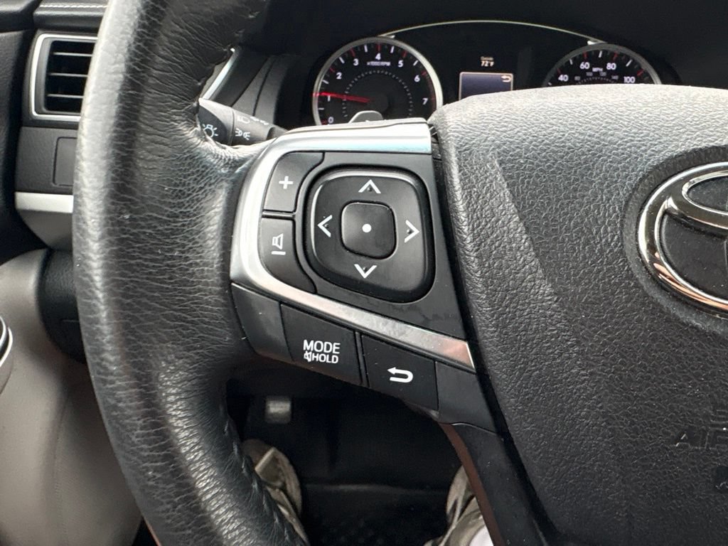 Used 2017 Toyota Camry SE FWD image 19