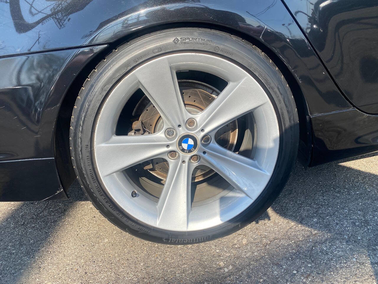 Used 2010 BMW 535i xDrive Wagon AWD/4WD image 8
