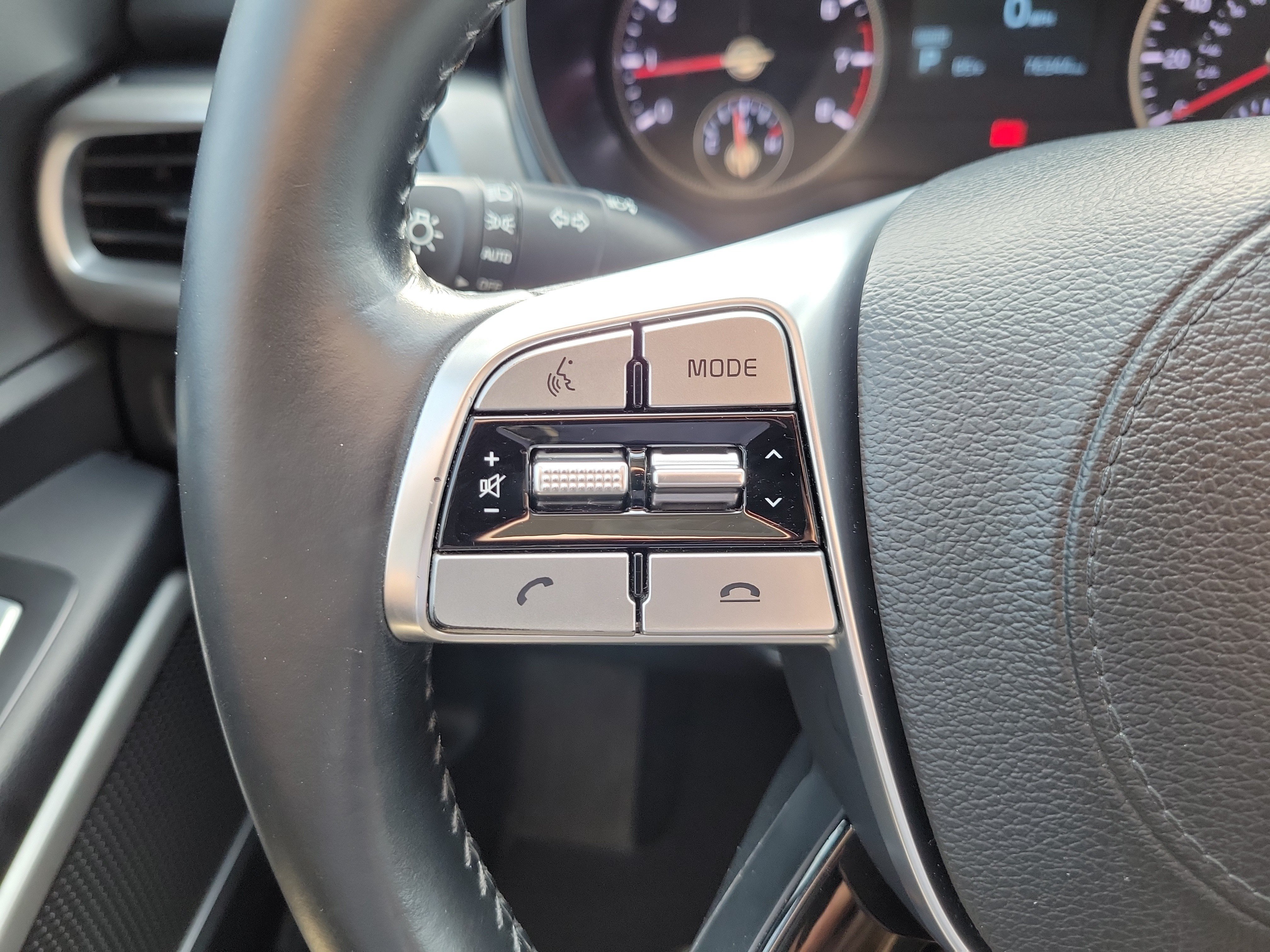 Certified 2021 Kia Telluride LX AWD/4WD image 25